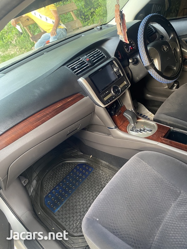 Toyota Allion 2,0L 2015-8