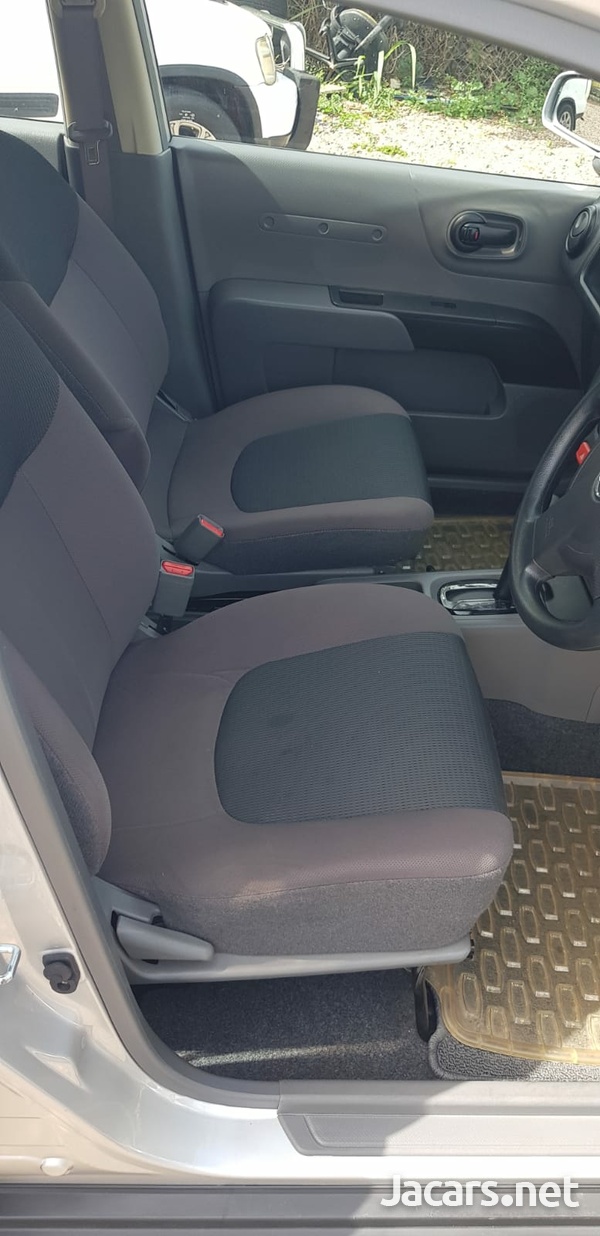 Nissan AD Wagon 1,5L 2016-4