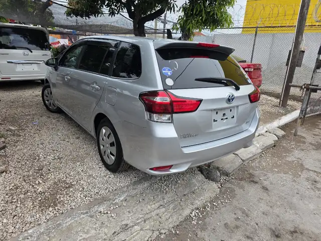 Toyota Fielder 1,5L 2017, Kingston - 15