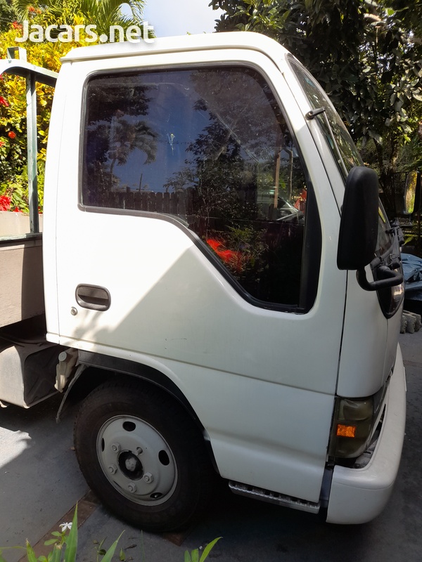 1999 Isuzu Elf-3