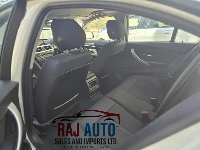 BMW 3-Series 2,0L 2015, Saint Catherine - 5