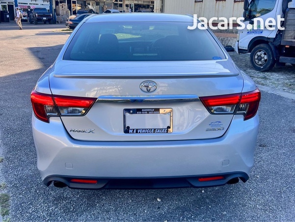 Toyota Mark X 2,5L 2013-5