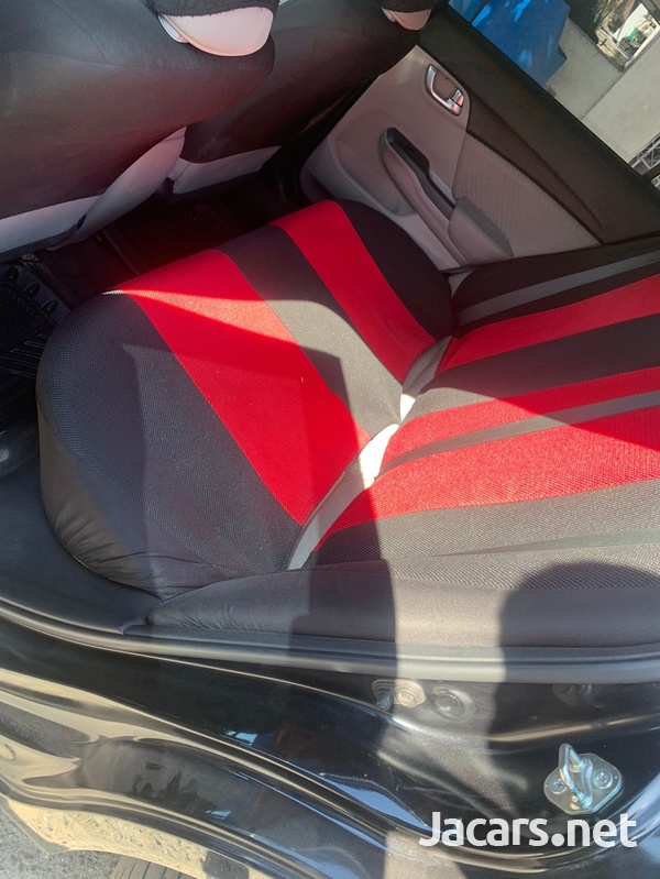 Honda Civic 1,8L 2015-5