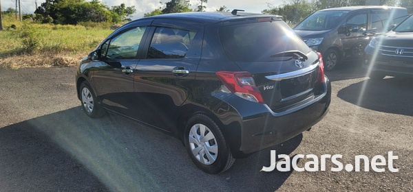 Toyota Vitz 1,0L 2016-4