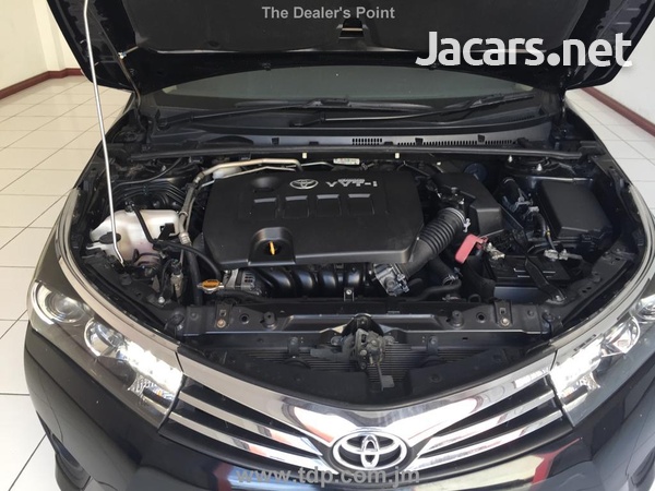 Toyota Corolla Altis 1,6L 2014-9