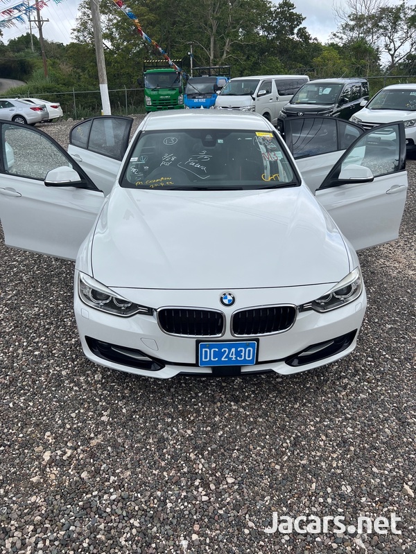 BMW 3-Series 2,0L 2014-1
