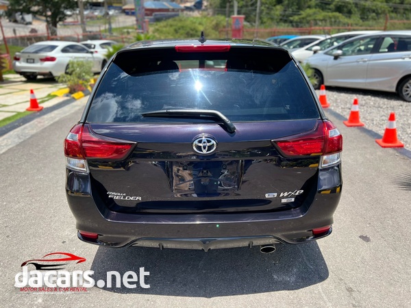 Toyota Fielder 1,8L 2017-7