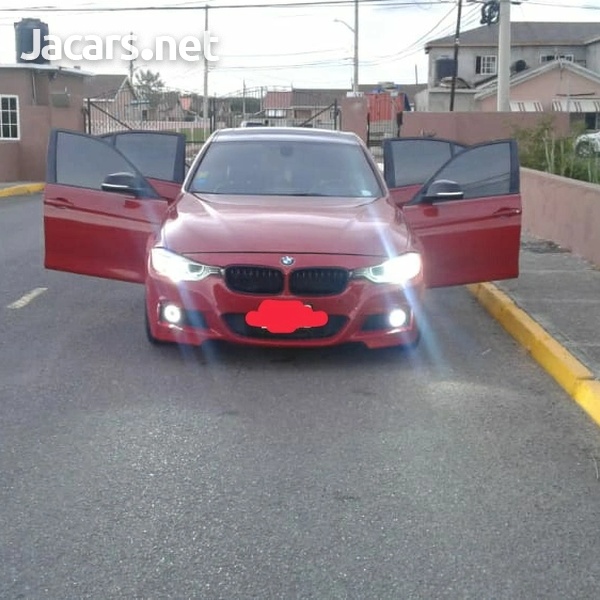 BMW 3-Series 2,0L 2015-1