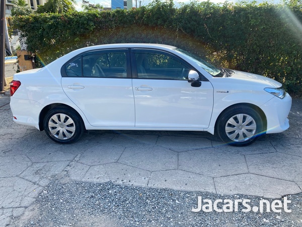 Toyota Axio 1,5L 2017-5