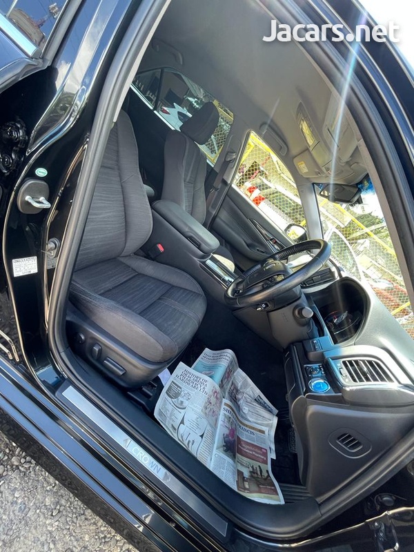 Toyota Crown 2,5L 2014-11