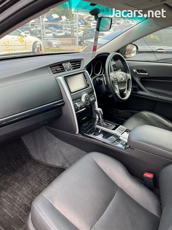 Toyota Mark X 2,5L 2013-8