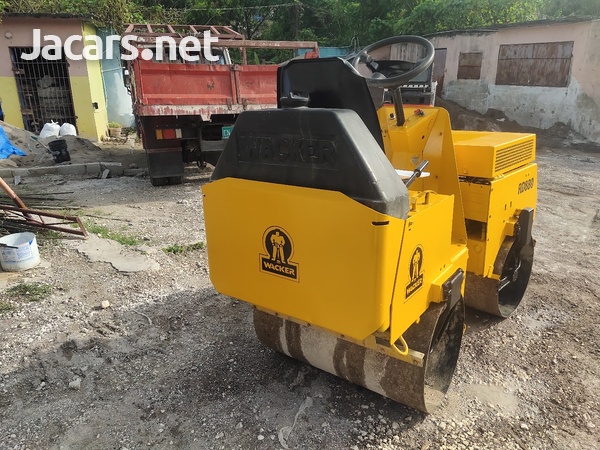 Wacker Roller-1
