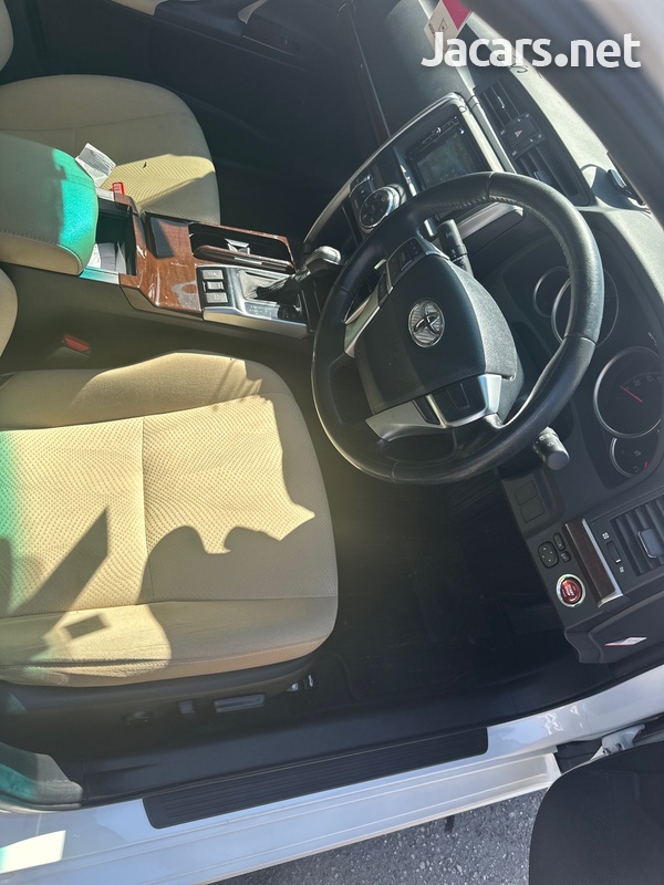 Toyota Mark X 2,5L 2013-11