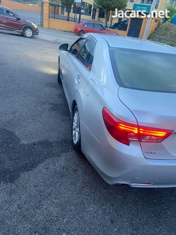 Toyota Mark X 2,5L 2014-7
