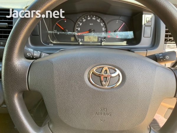 Toyota Hiace 3,0L 2016-14
