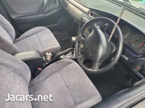Nissan Bluebird 1,6L 1999-7