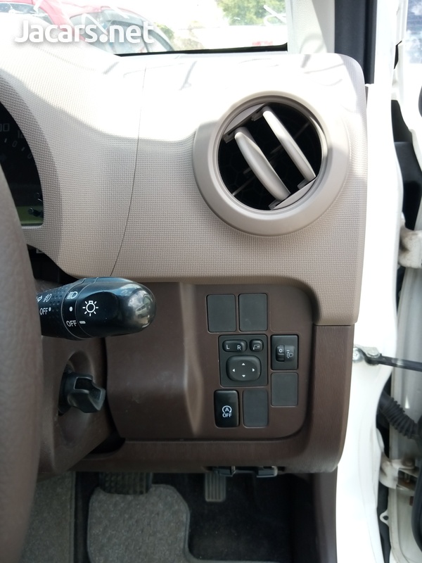 Toyota Passo 1,2L 2014-10