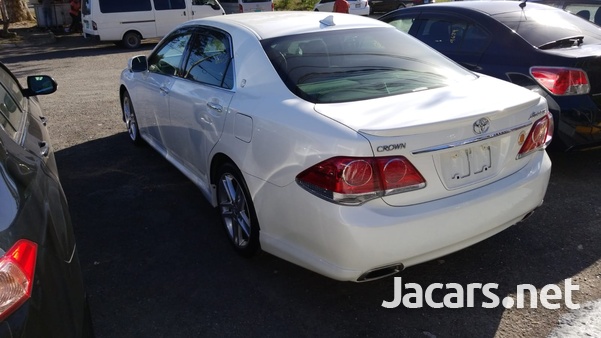 Toyota Crown 2,5L 2012-2
