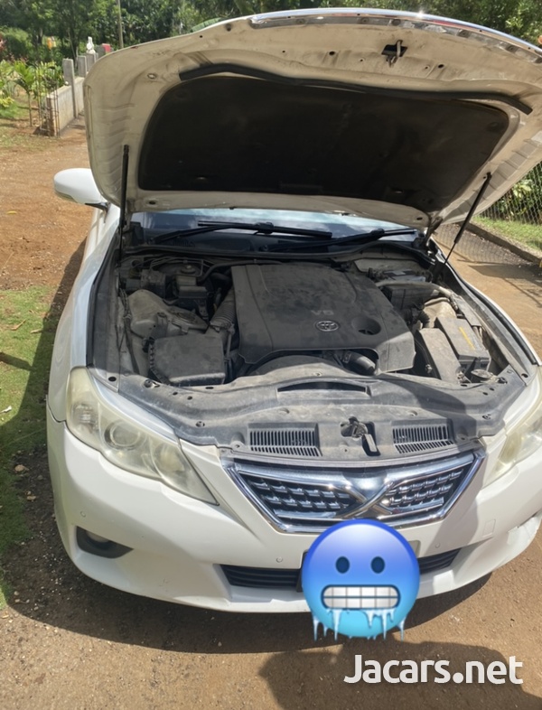 Toyota Mark X 2,5L 2010-1