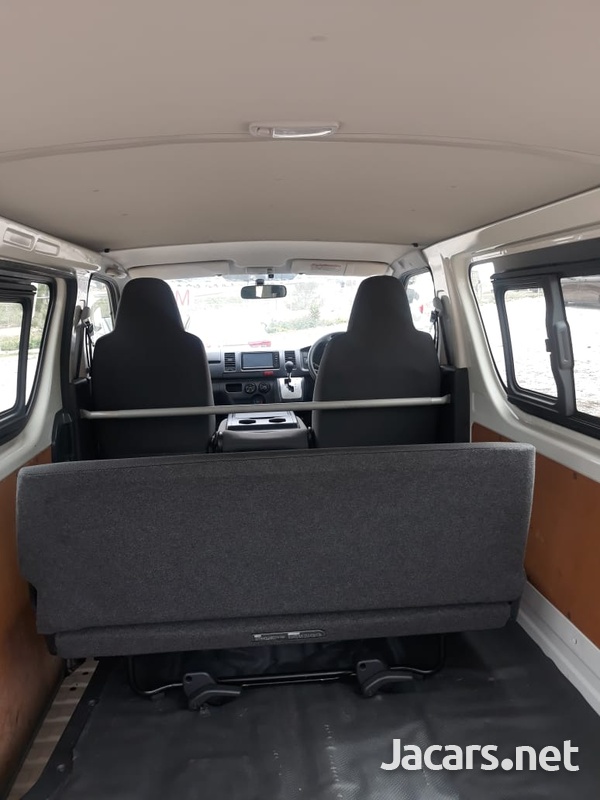 Toyota Hiace 2,5L 2016-11