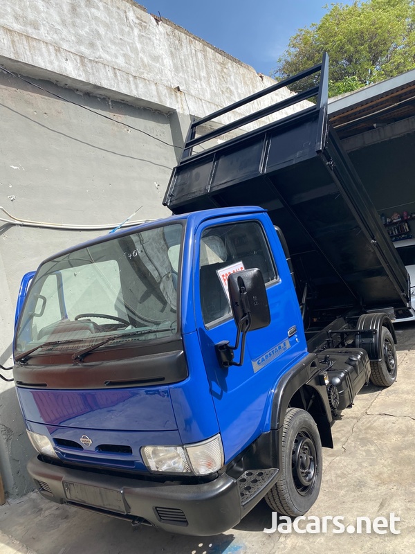 Nissan Cabstar Tipper Truck-1