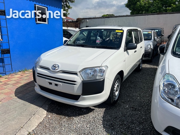Toyota Probox 1,5L 2017-1