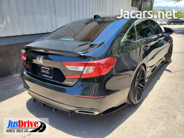 Honda Accord 1,5L 2020-6