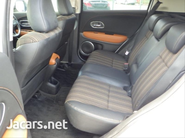 Honda Vezel 1,5L 2016-8