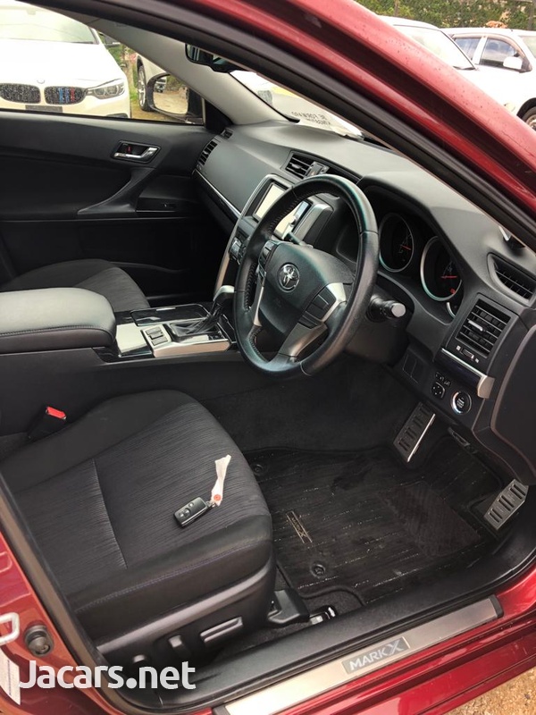 Toyota Mark X 2,5L 2013-9