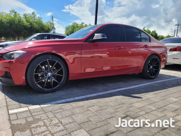 BMW 3-Series 2,0L 2014-4