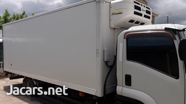 2012 Isuzu Forward-8
