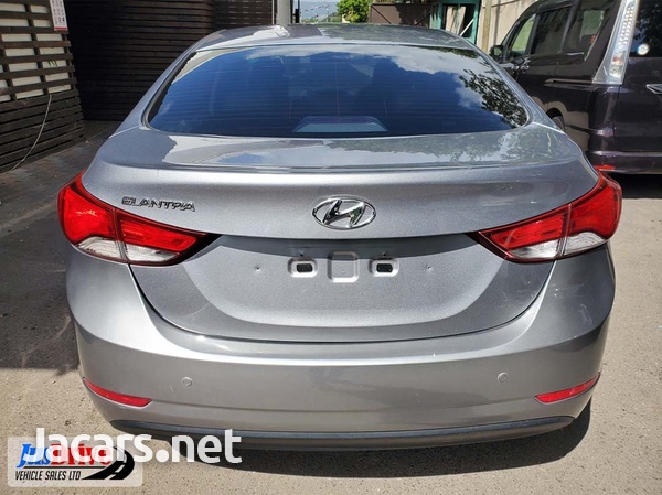 Hyundai Elantra 2,0L 2014-5