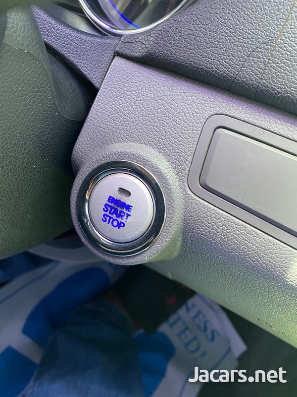 Hyundai Sonata 2,0L 2012-8