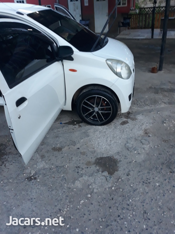 Daihatsu MIRA 0,7L 2013-6