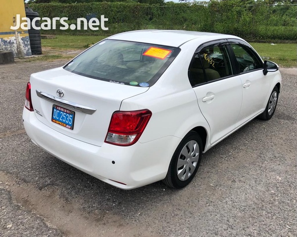 Toyota Axio 1,5L 2013-9