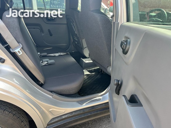 Nissan AD Wagon 1,5L 2016-7