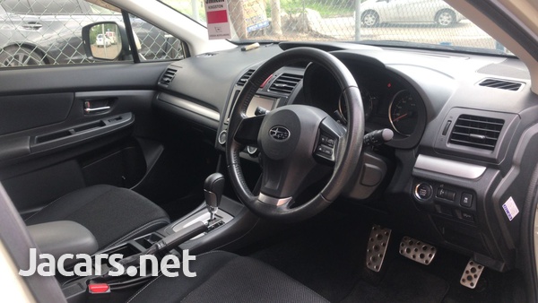 Subaru XV 2,0L 2013-6