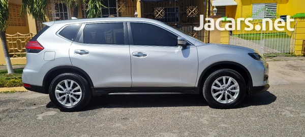 Nissan X-Trail 2,0L 2020-3