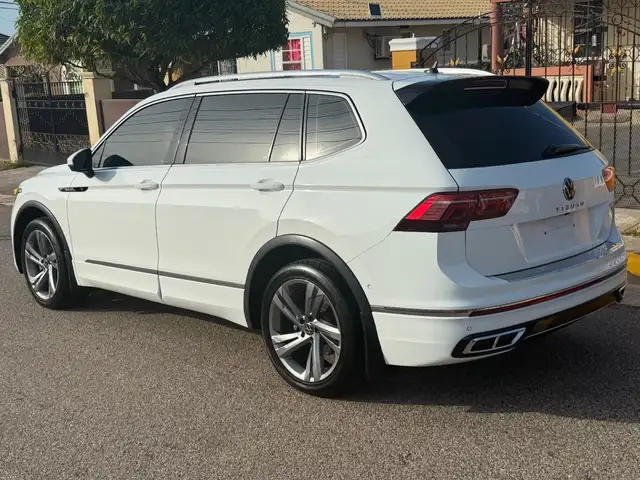 Volkswagen Tiguan 2,0L 2023, Saint Catherine - 4