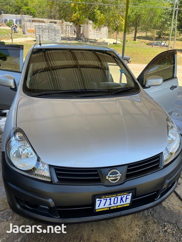 Nissan AD Wagon 1,5L 2015-6