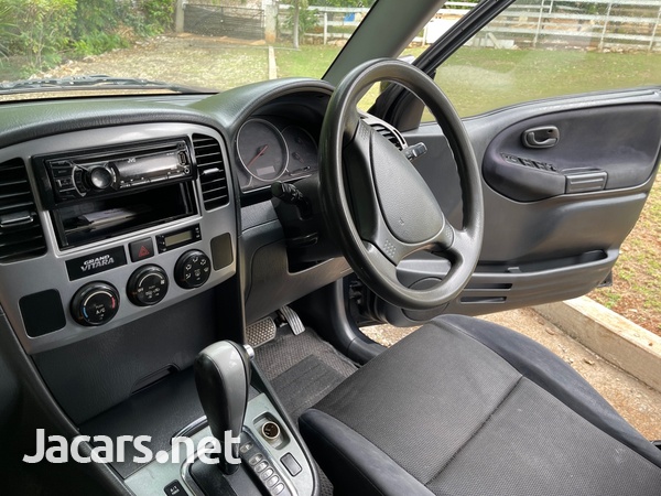 Suzuki Grand Vitara 2,0L 2003-6