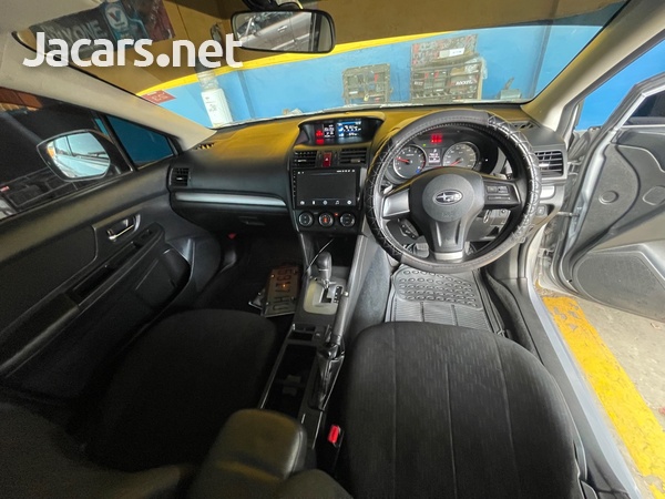 Subaru XV 2,0L 2013-6