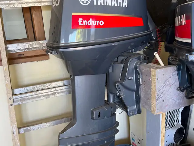 Yamaha enduro 60hp, Clarendon