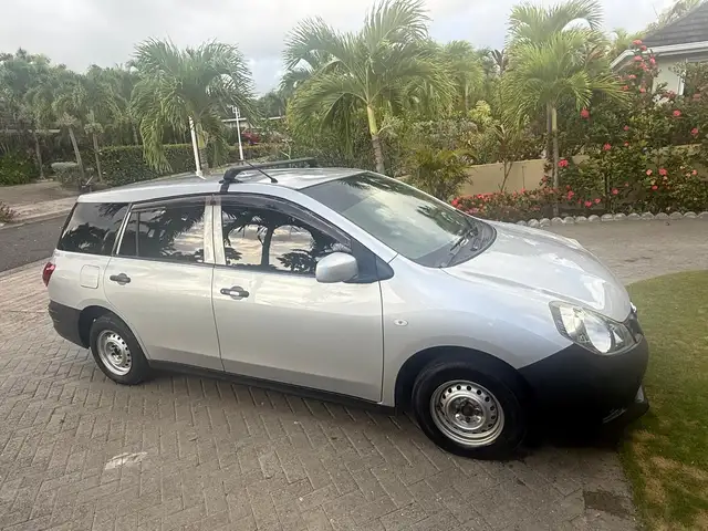 Nissan AD Wagon 1,5L 2020, Saint Ann - 2