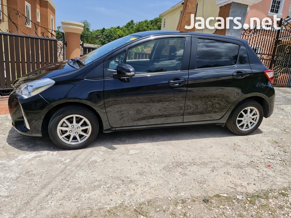 Toyota Vitz 1,0L 2017-8