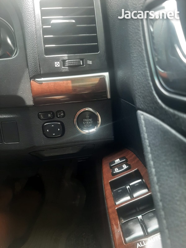 Toyota Mark X 2,5L 2014-13
