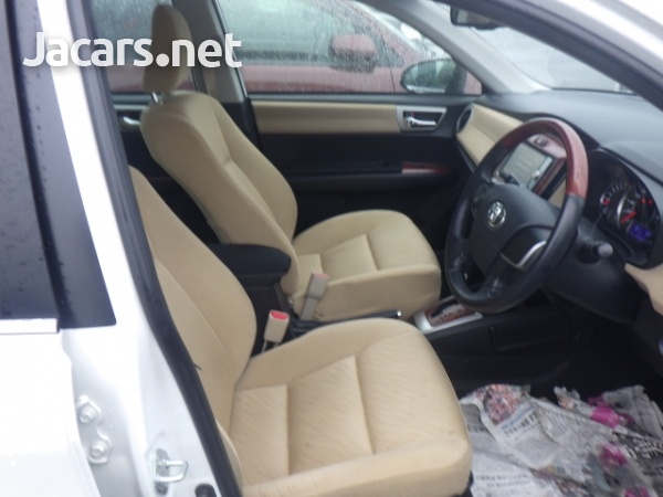 Toyota Axio 1,5L 2013-7
