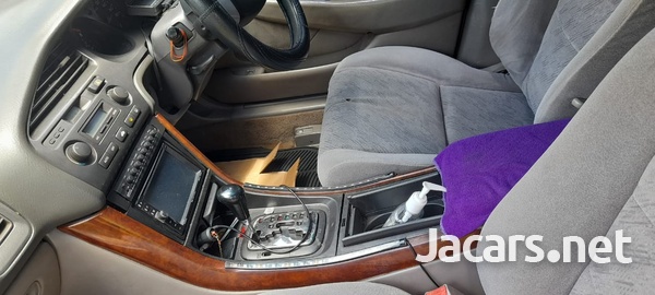 Honda Inspire 2,5L 2000-8