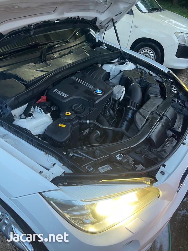 BMW X1 2,0L 2013-11