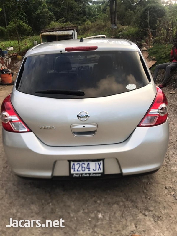 Nissan Tiida 1,5L 2012-1